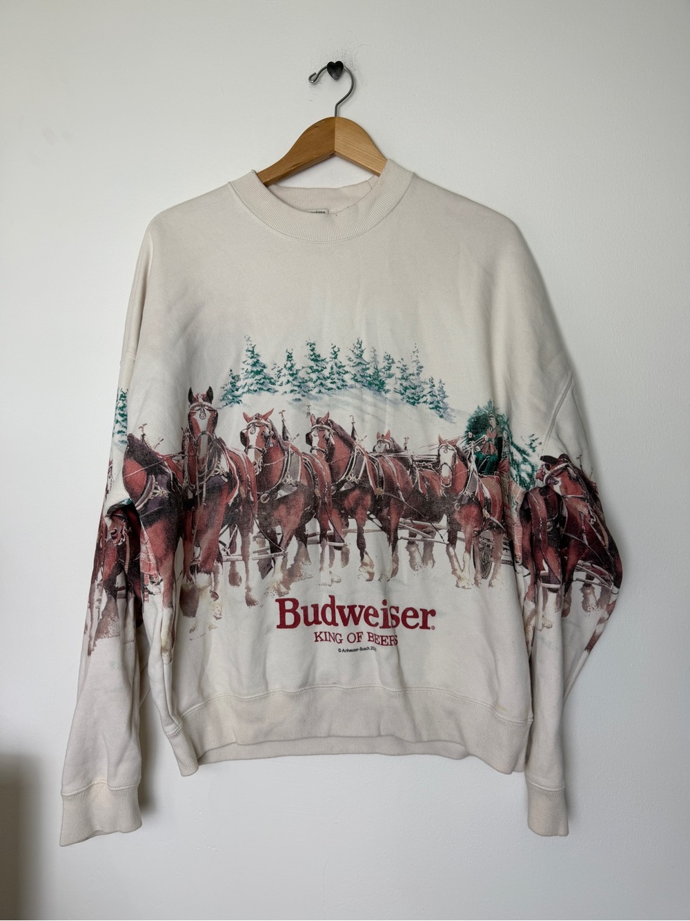 Budweiser Clydesdale Cream Graphic Sweatshirt
